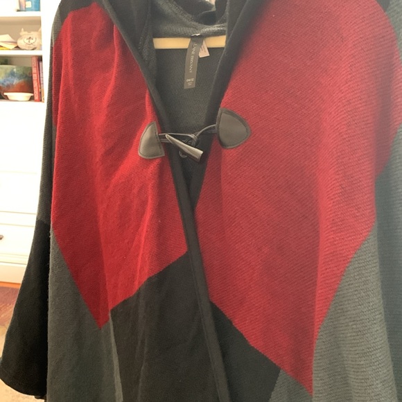 Lane Bryant OSFA soft hooded block color ruana. So cute! Never worn - Picture 4 of 11
